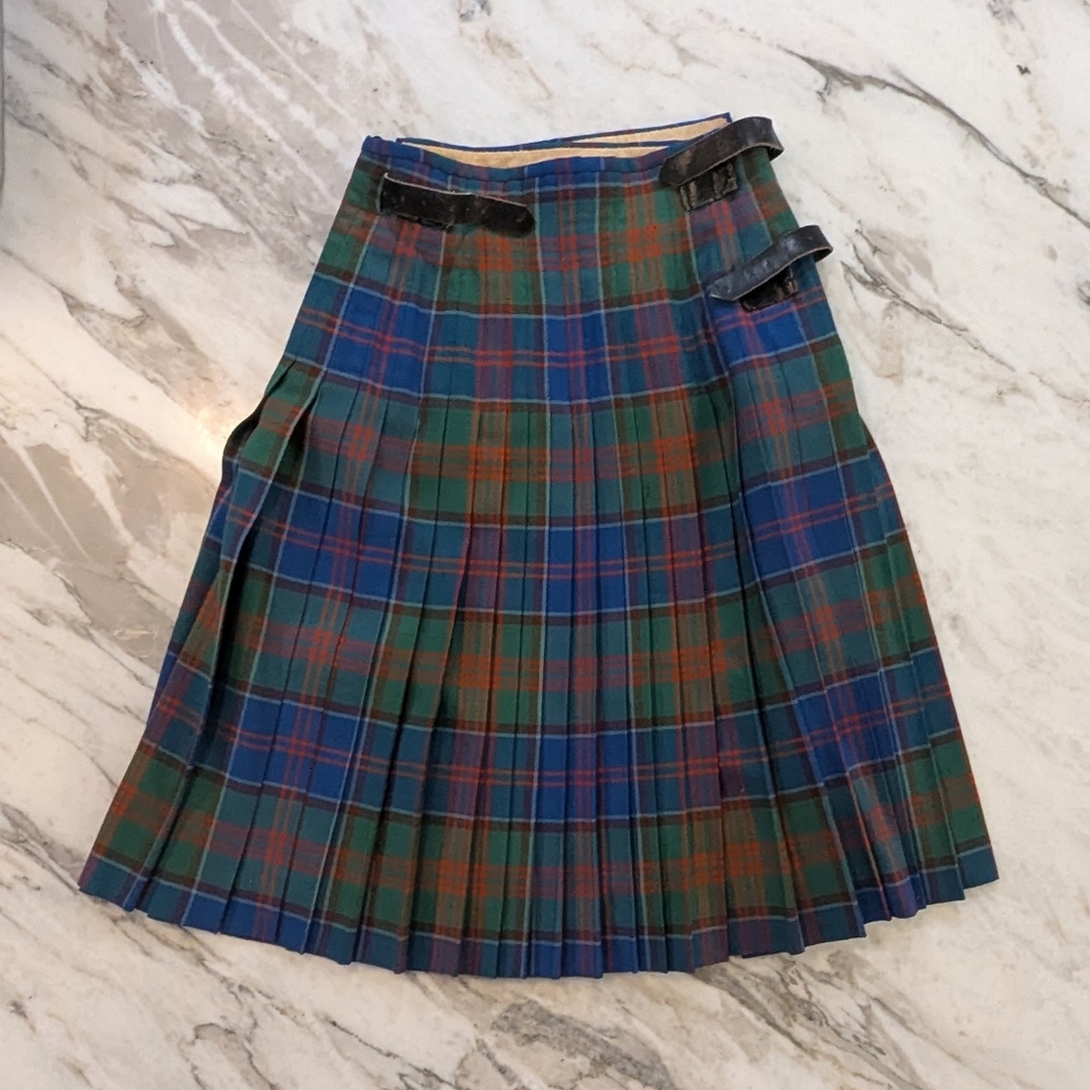 Vintage Tartan Plaid Kilt Skirt – Pleated Midi -- Size Medium